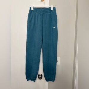 Nike Women’s Blue Sweatpants/Joggers S
